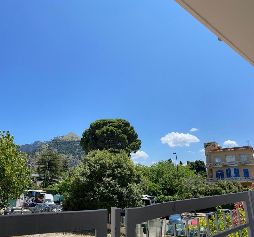 Mondello Sea House Apartment ปาแลร์โม ภายนอก รูปภาพ