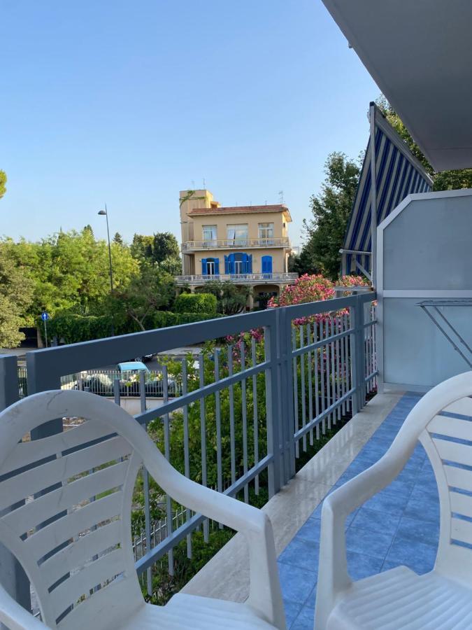 Mondello Sea House Apartment ปาแลร์โม ภายนอก รูปภาพ